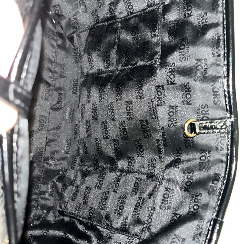 Michael Kors tote - Picture 6 of 9